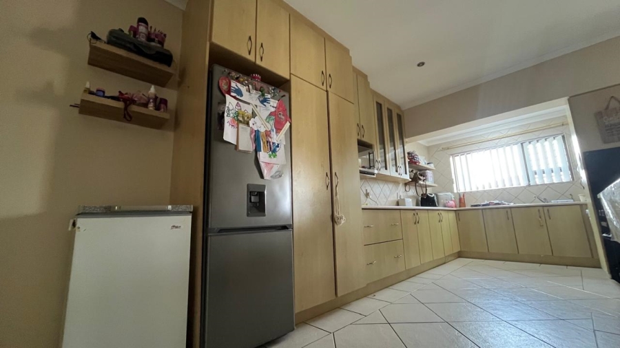 3 Bedroom Property for Sale in Wavecrest Eastern Cape